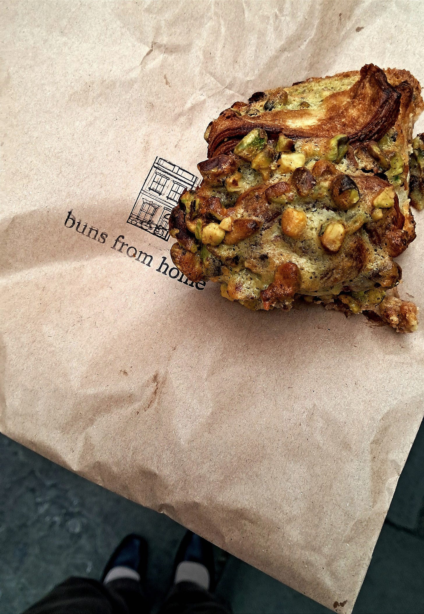 pistachio croissant