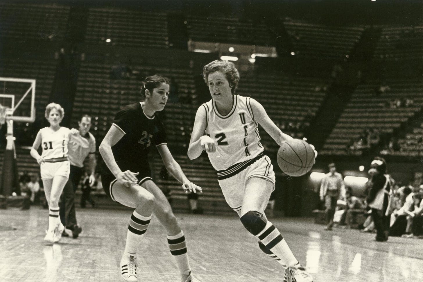 Former UCLA star Denise Curry celebrates Bruins' Final Four run - Los  Angeles Times