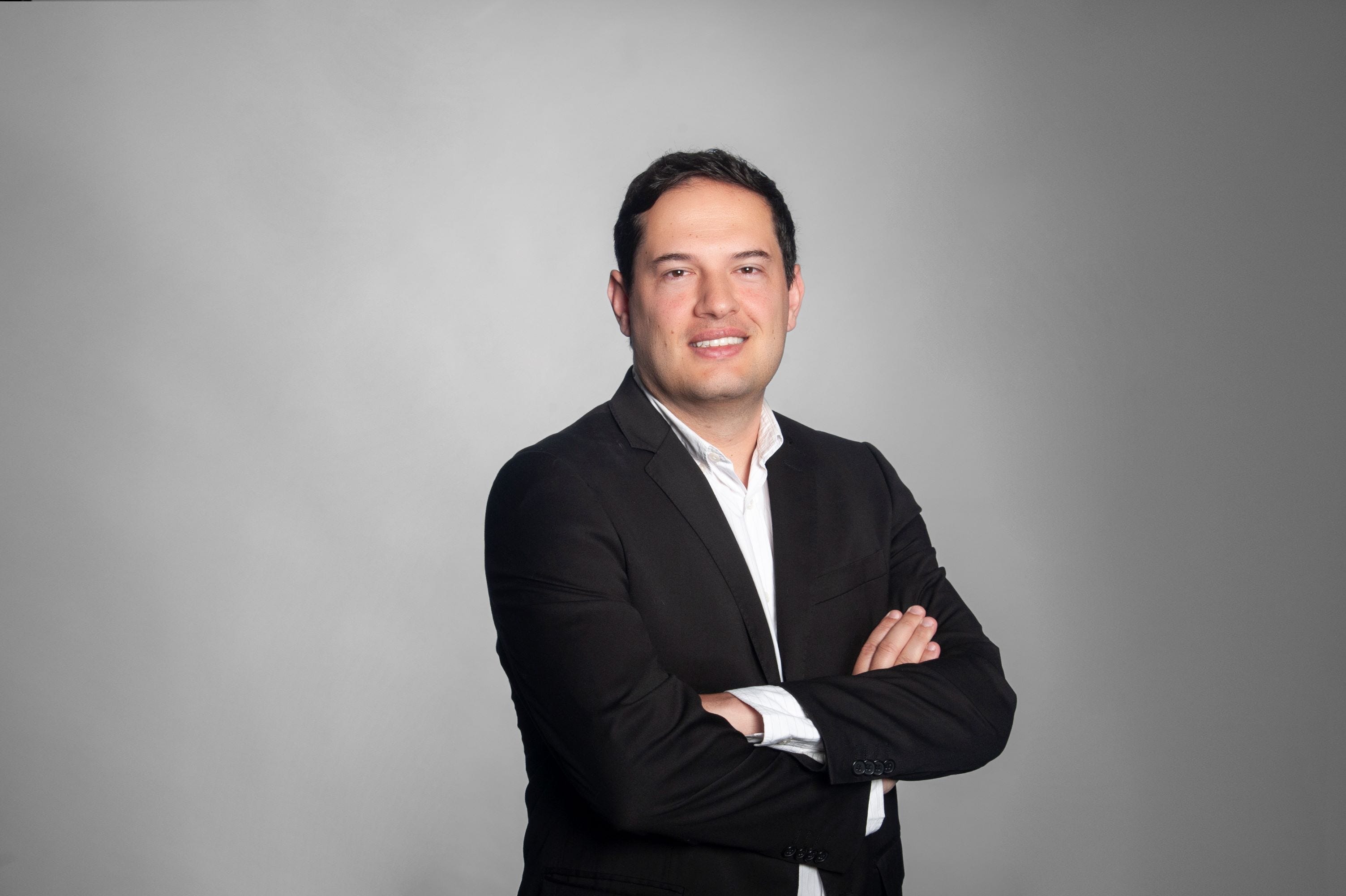 Lucas Leite - Política mundial