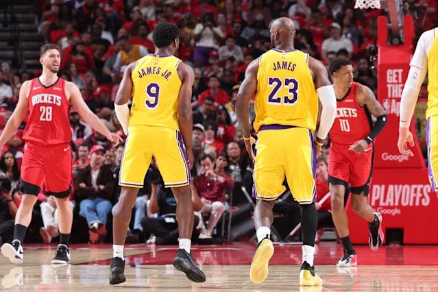 Watch: LeBron James throws alley-oop reverse layup to Bronny for first father-to-son assist in NBA Playoff history - Yahoo Sports Watch: LeBron James throws alley-oop reverse layup to Bronny for first father-to-son assist in NBA Playoff history - Yahoo Sports