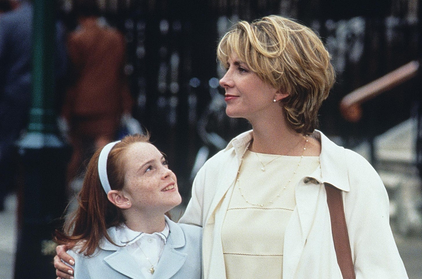 Lindsay Lohan Remembers Late 'Parent Trap' Mom