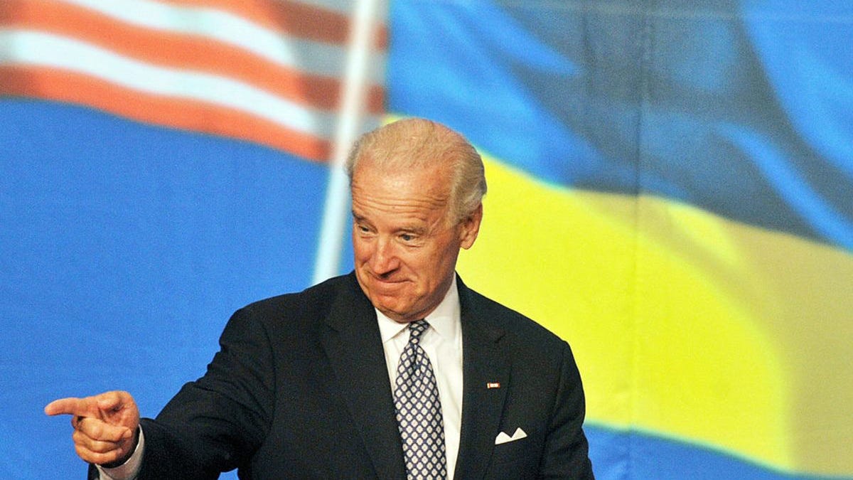 Caitlin Johnstone: US Officials Admit They’re Literally Just Lying To The Public About Russia