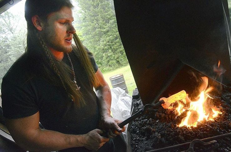 10 Things On Forged In Fire That Are Totally Fake (And 5 Real)