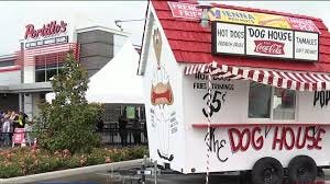 Grand opening: Portillo's now serving Chicago-style food at Orlando location
