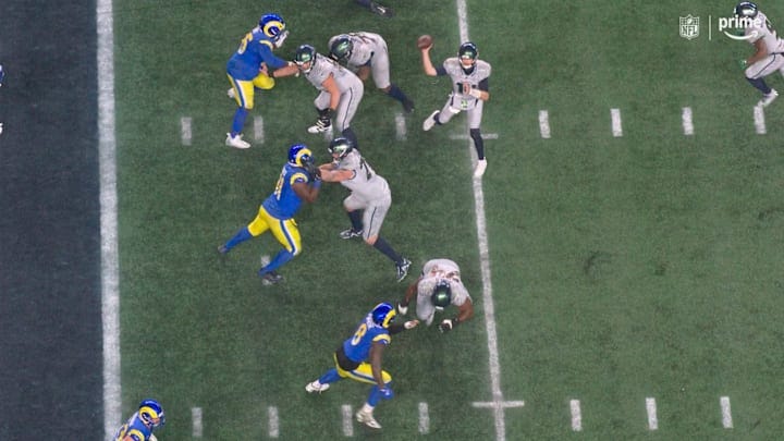 Seahawks Convert Wildest 2-Point Conversion You Will Ever See Thanks to  Replay Assist