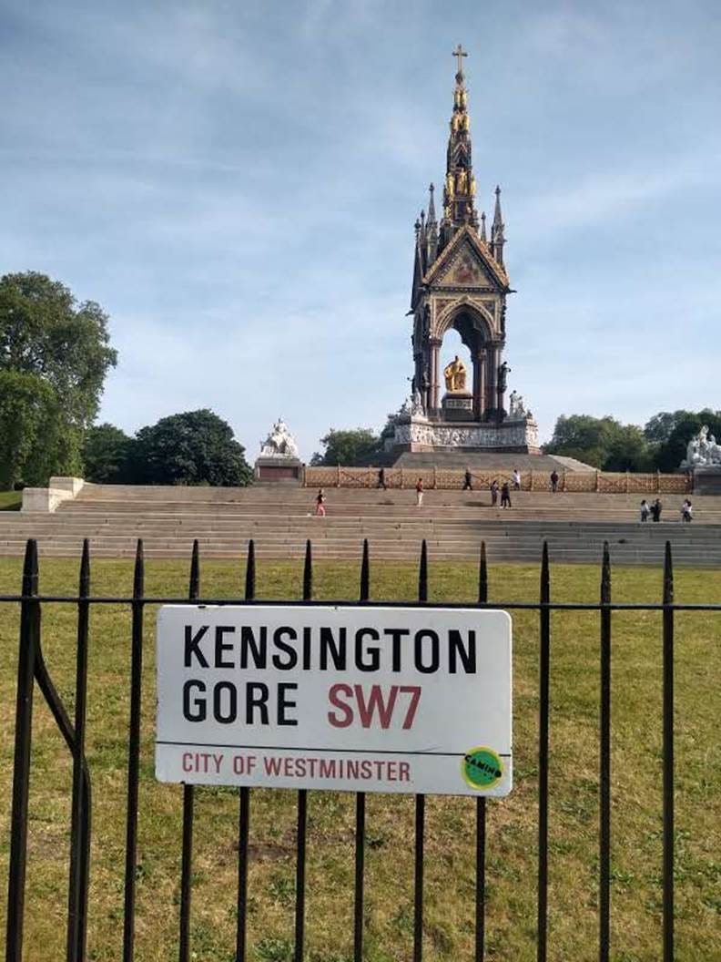 A sign on a fence
AI-generated content may be incorrect. A sign on a fence
AI-generated content may be incorrect.