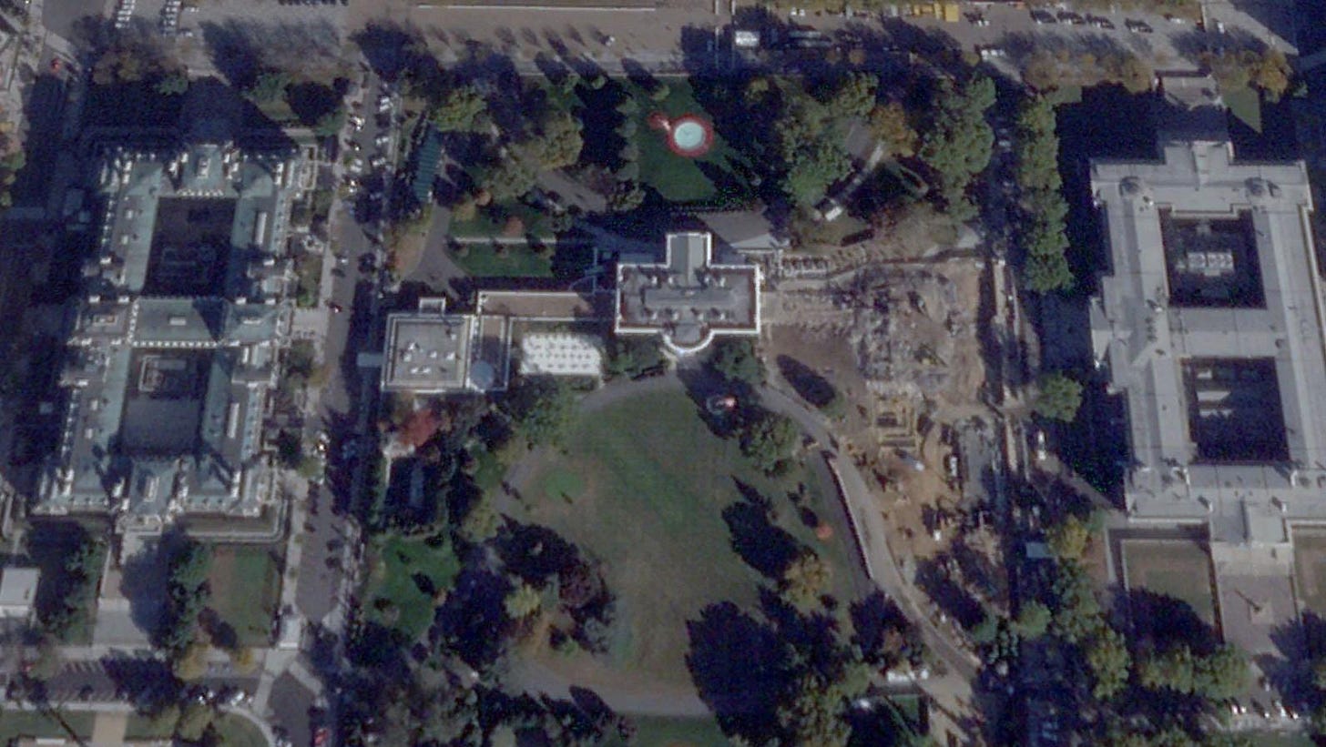 Satelite view of White House with East Wing levelled
