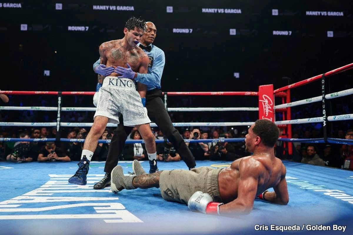 Image: Garcia, Haney, Lopez in Times Square: 'Fatal Fury' Card's Star Power Meets Potential for Chaos Amid Safety Concerns