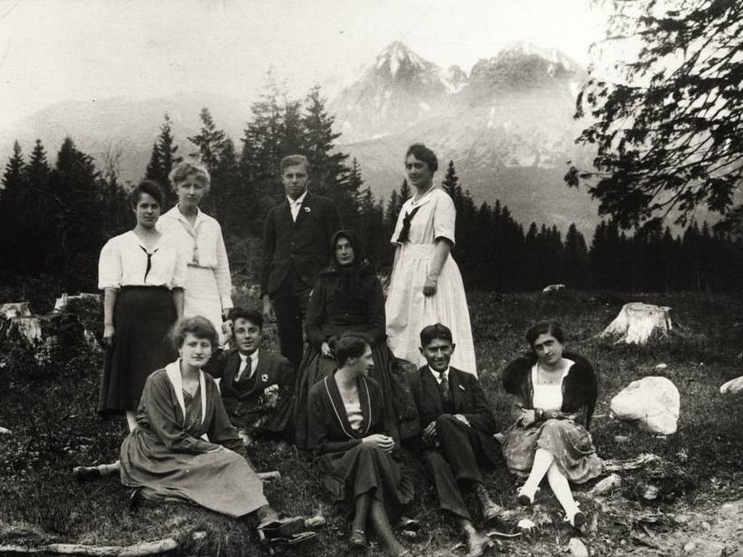 https://upload.wikimedia.org/wikipedia/commons/a/ac/Kafka_on_a_sanatorium.jpg https://upload.wikimedia.org/wikipedia/commons/a/ac/Kafka_on_a_sanatorium.jpg