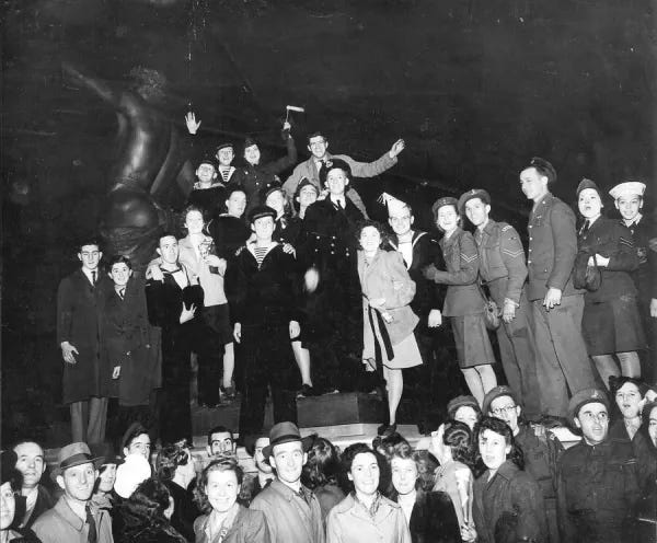VE Day Crowd Climbing Queen Victoria Memorial Print 1945. Art Prints,  Posters & Puzzles from Memory Lane