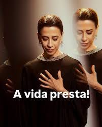 A vida presta, sim. Não porque é perfeita, mas porque é cheia de  oportunidades, encontros e recomeços diários. Que Fernanda Torres, a  primeira atriz brasileira a ganhar o Globo de Ouro de