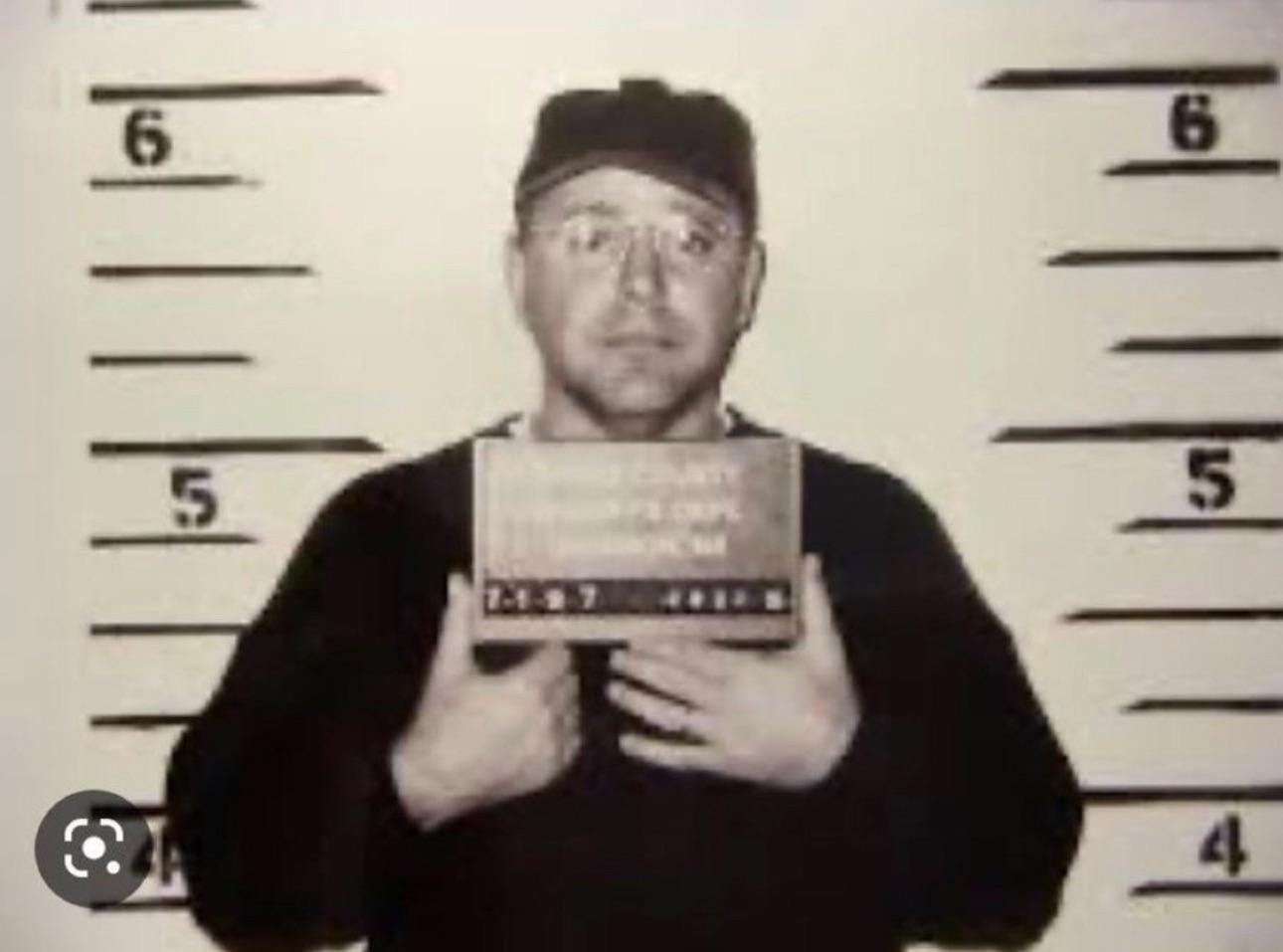 A mugshot from Tim Walz's DUI arrest for driving 96 mph in a 55 zone :  r/pics