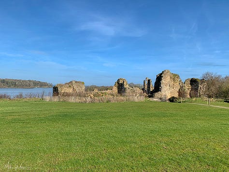 Inside the Guildo castle ruins