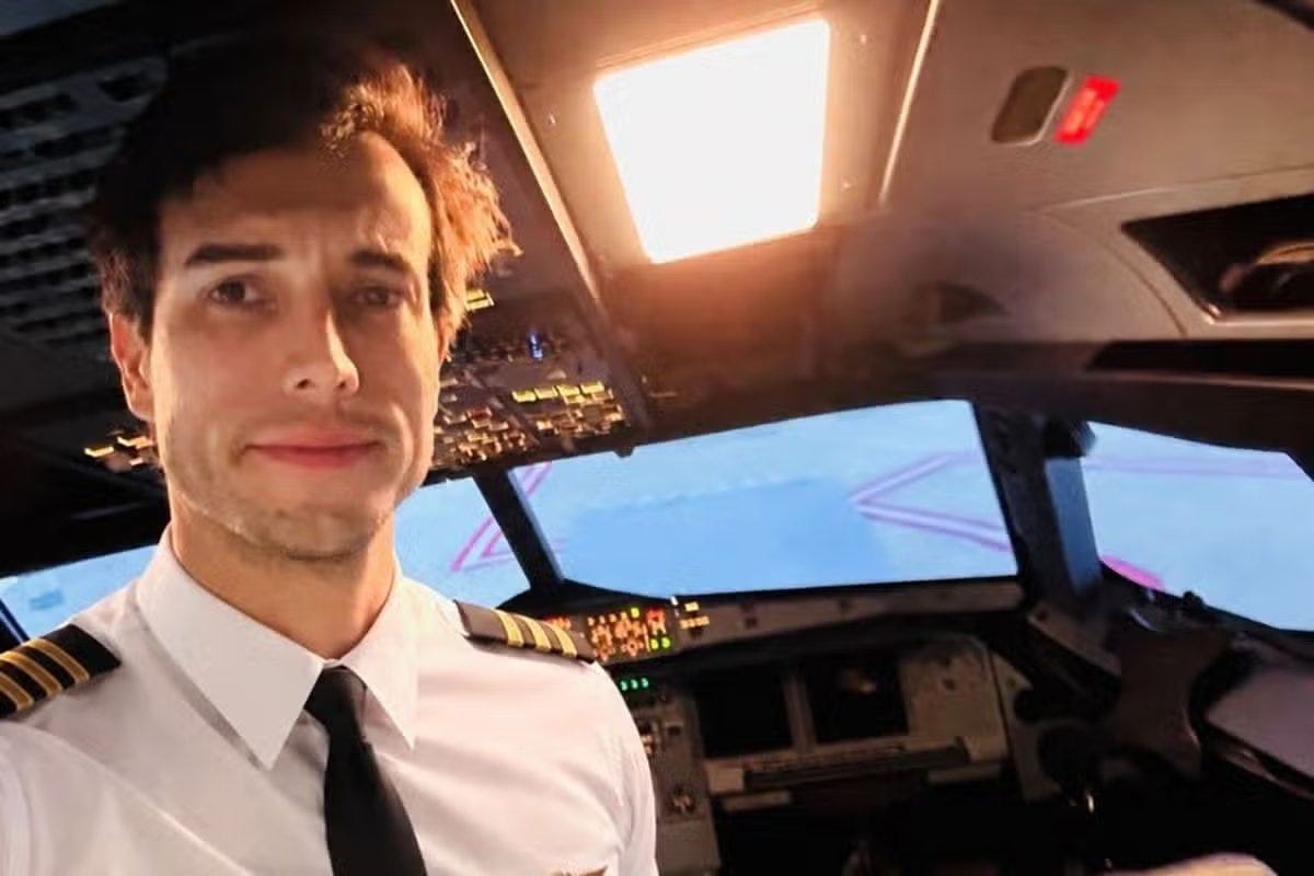 Pilot Nick 👨🏻‍✈️ (@lessonsfromtheflightdeck): 