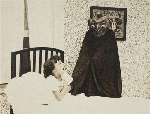 creeps 12 | Ghost Theory | Season of the witch, Short stories, Card set