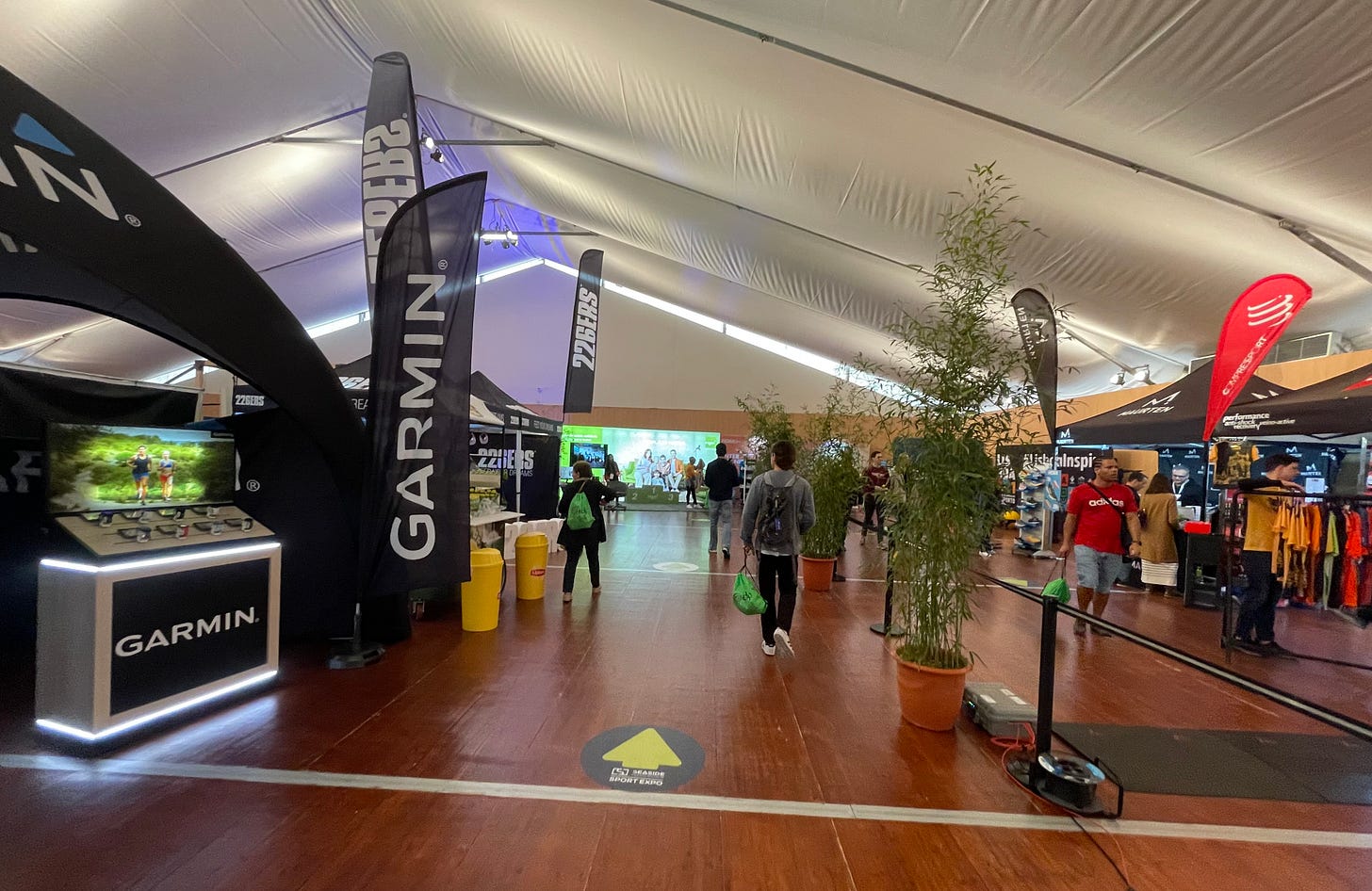 Race packet pick-up Expo at the EDP Lisbon Half Marathon 