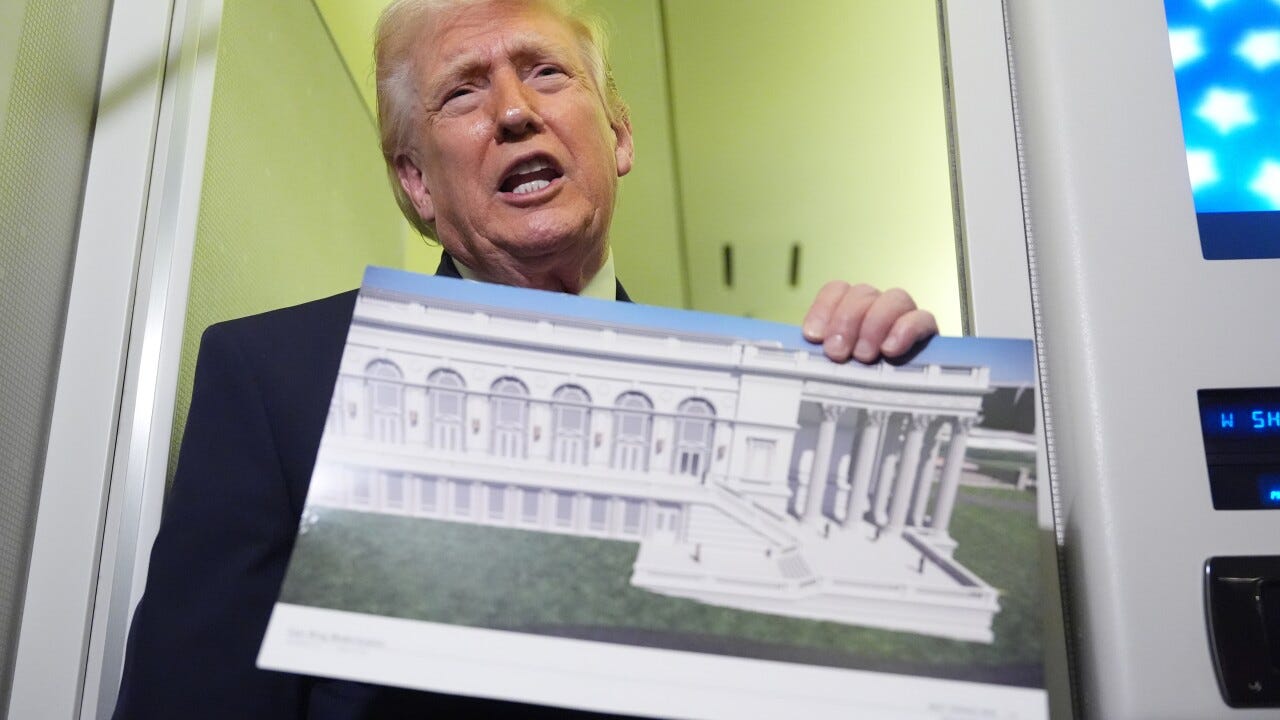 Panel approves Trump's White House ballroom after judge halts construction