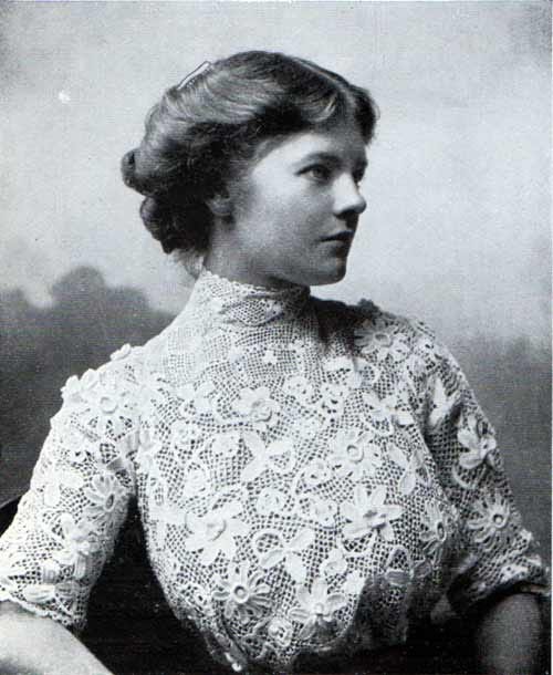 Mujer con top de crochet irlandés en 1845 Mujer con top de crochet irlandés en 1845