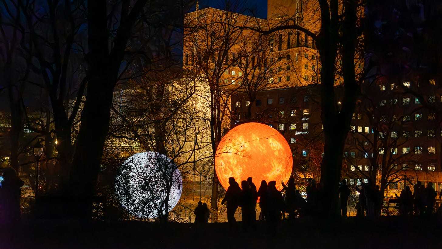 Photo by <a href="https://unsplash.com/@gunnarridder?utm_content=creditCopyText&utm_medium=referral&utm_source=unsplash">Gunnar Ridderström</a> on <a href="https://unsplash.com/photos/a-group-of-people-standing-next-to-each-other-in-a-park-ted7ZiBcKHU?utm_content=creditCopyText&utm_medium=referral&utm_source=unsplash">Unsplash</a>       