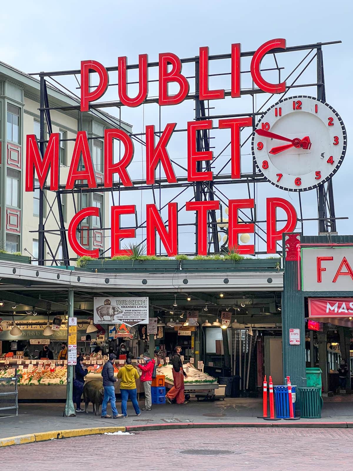 パイクストリートマーケット　ドライロンT Pike Street Market City Guides: Seattle's Pike Place Market