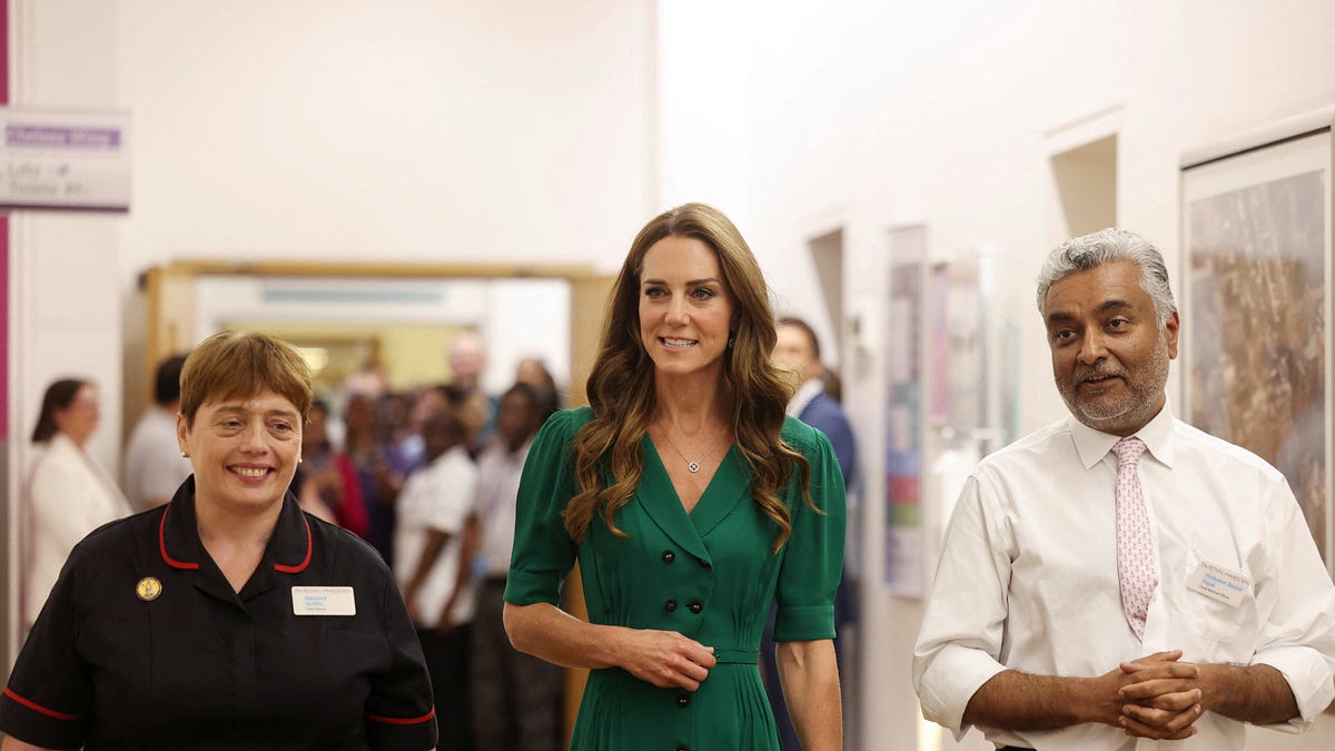 Royals Flood the Zone Following Harry's Return