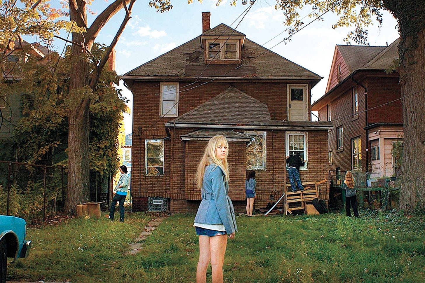 It Follows star says response to film has been crazy | EW.com