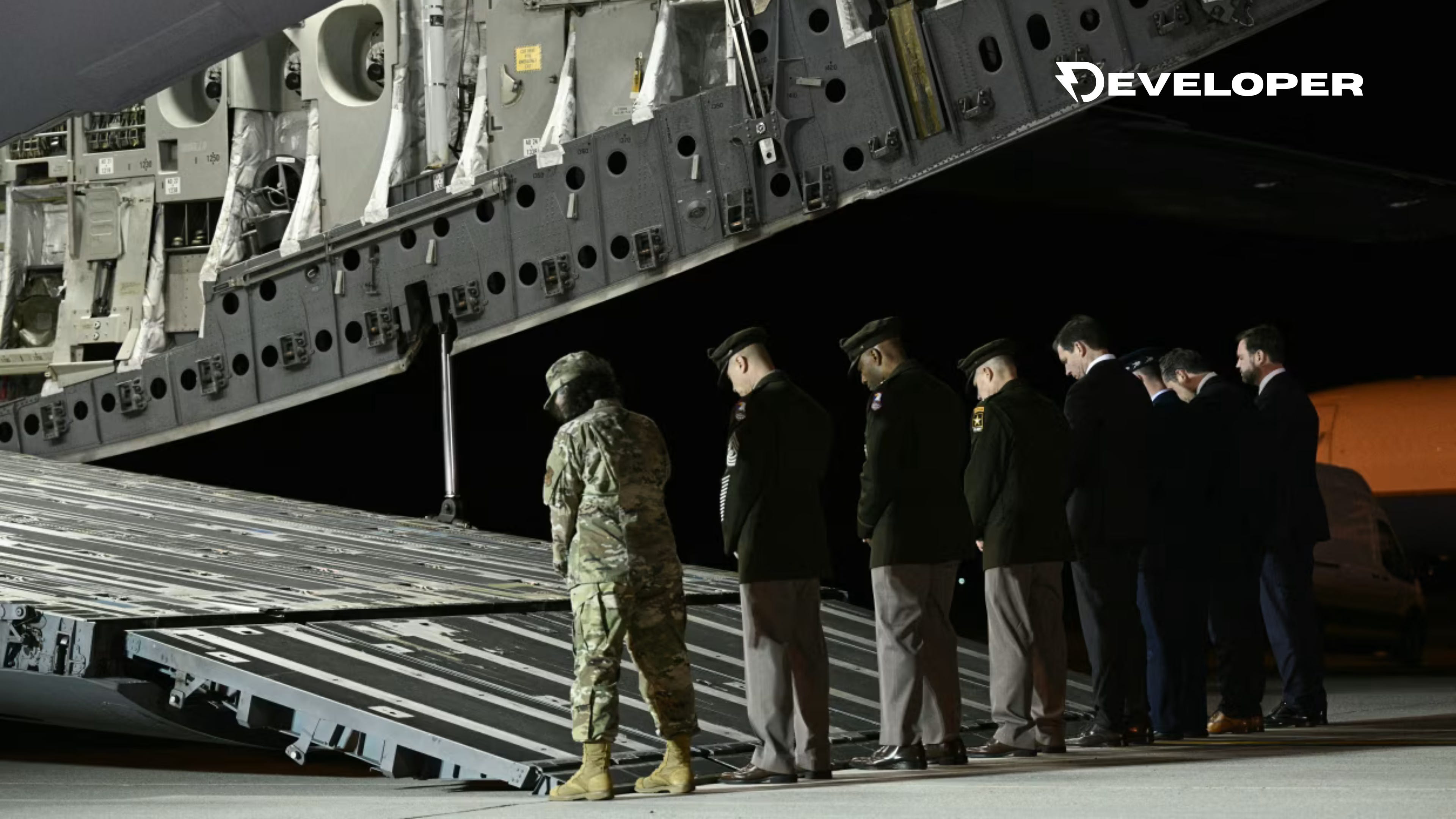 All Six Crew Members Confirmed Dead After U.S. Plane Crash in Iraq as ...