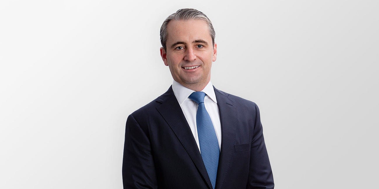 Commonwealth Bank Forecasts Interest Rates to Remain on Hold Through 2026