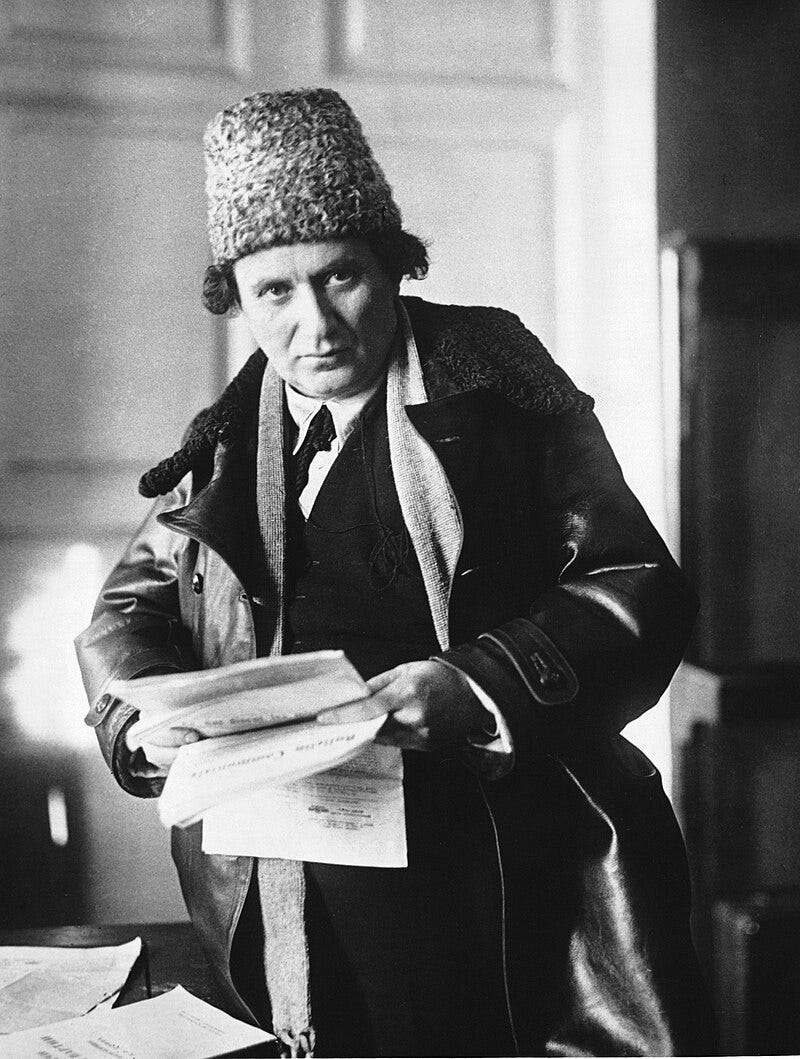 Grigory_Zinoviev_circa_1920