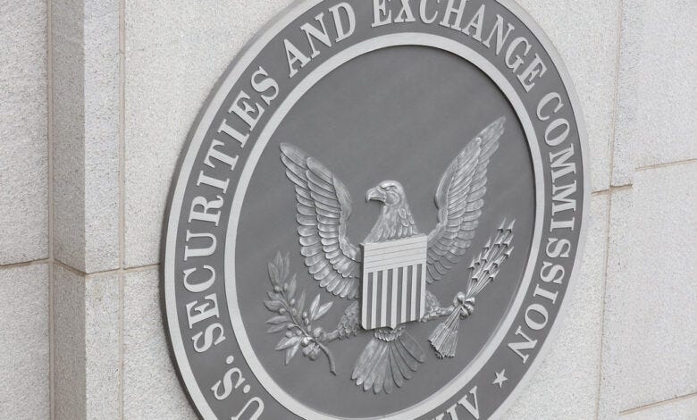 هيئة الأوراق المالية تعمل على إيداعات عدة لصناديق التداول بالبيتكوين -  أنلوك بلوكتشين