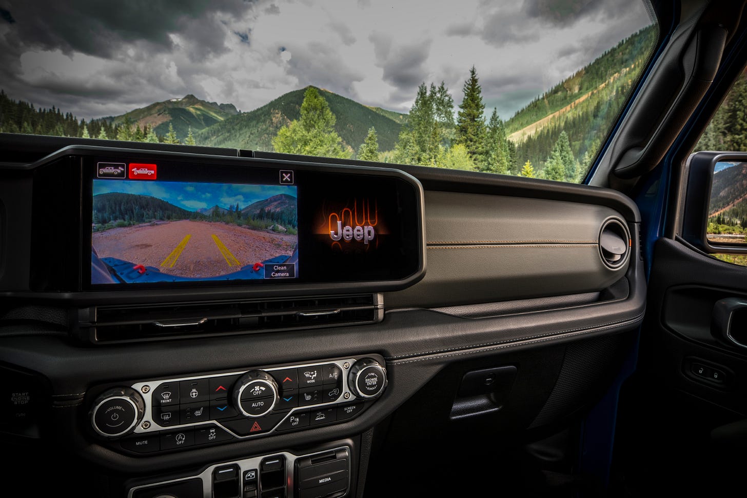 2024 Jeep Gladiator Mojave Interior