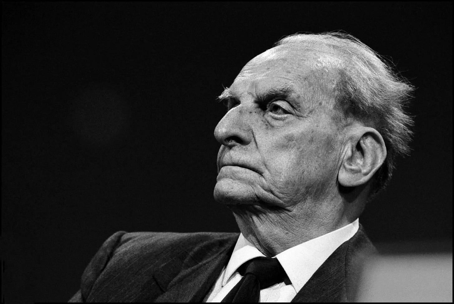 Norberto Bobbio, l'uomo del dubbio e del dialogo Norberto Bobbio, l'uomo del dubbio e del dialogo