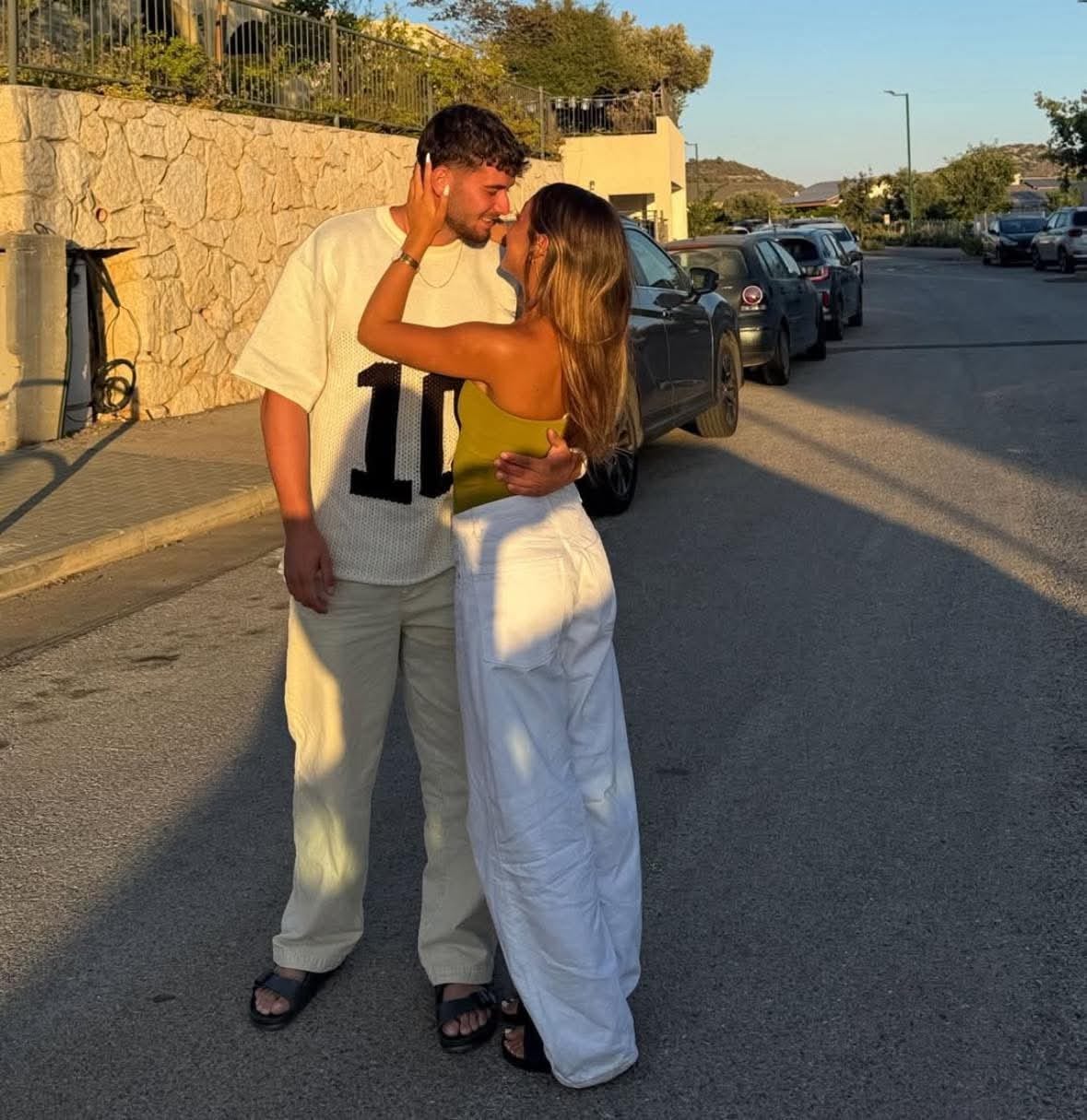 Israel Kicks A** on X: ""You said we'd get married, please come back." The girlfriend of IDF soldier Rei Biran, who fell yesterday in Gaza, mourns in pain 💔💔 >> https://t.co/5QylS3chSR https://t.co/7MnWNR6Tjb" / Israel Kicks A** on X: ""You said we'd get married, please come back." The girlfriend of IDF soldier Rei Biran, who fell yesterday in Gaza, mourns in pain 💔💔 >> https://t.co/5QylS3chSR https://t.co/7MnWNR6Tjb" /