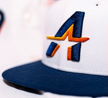 Stros
