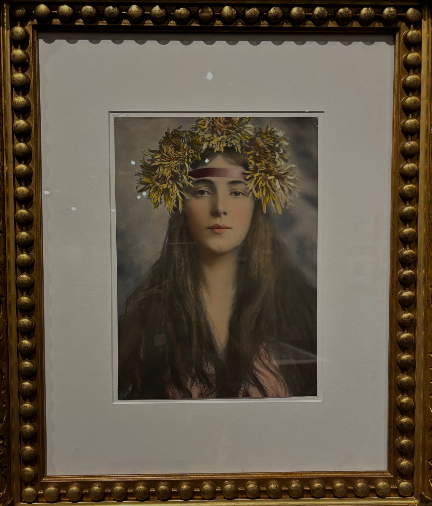 L.L. Kirchner’s ill behaved women, Evelyn Nesbit, c. 1905, white girl wearing a chrysanthemum crown L.L. Kirchner’s ill behaved women, Evelyn Nesbit, c. 1905, white girl wearing a chrysanthemum crown