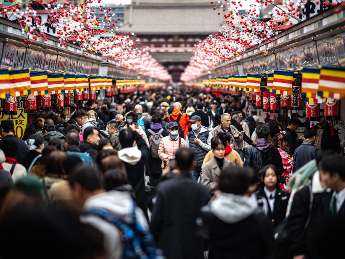 A free-for-all': Japan divided as return of tourists brings Instagrammers  and litter | Japan | The Guardian