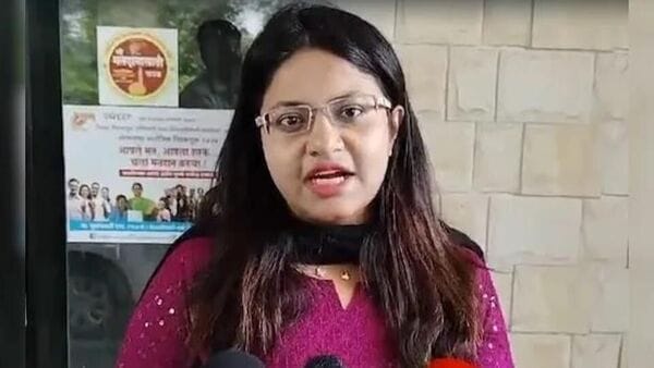 IAS officer Puja Khedkar's WhatsApp chat goes viral amid controversy over demands for separate cabin and staff | Today News IAS officer Puja Khedkar's WhatsApp chat goes viral amid controversy over demands for separate cabin and staff | Today News