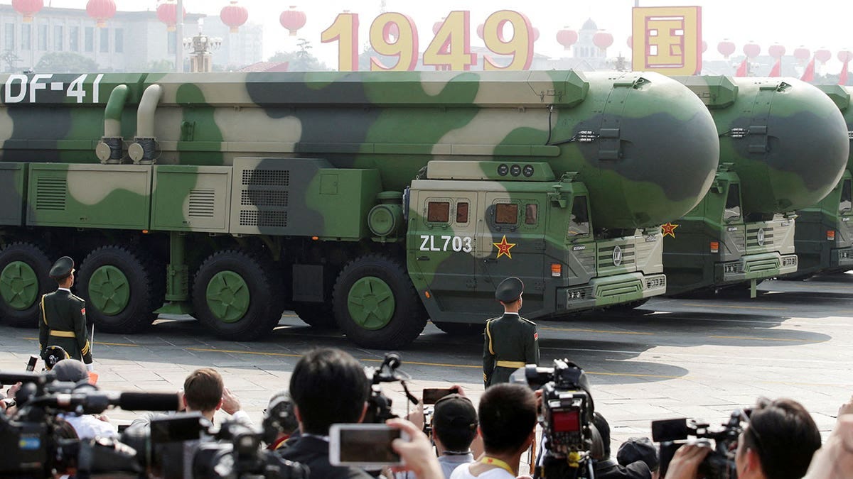 Military vehicles carrying DF-41 intercontinental ballistic missiles in China Military vehicles carrying DF-41 intercontinental ballistic missiles in China