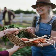 How Does Generosity Make You Feel? | Psychology Today