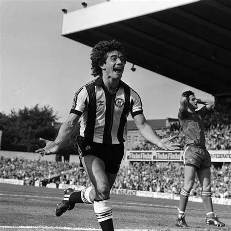When Kevin Keegan Became a Hero Off the Pitch - Dorset Eye When Kevin Keegan Became a Hero Off the Pitch - Dorset Eye