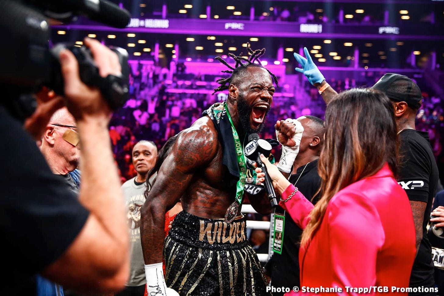 Image: Tonight’s Live Results: Wilder stops Herndon in Wichita, Kansas