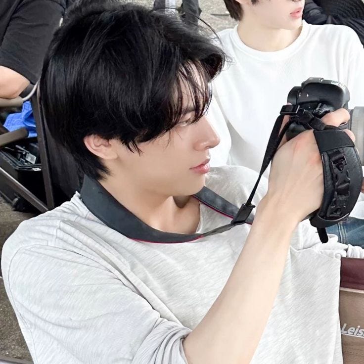 mau banget jadi 'Muse'-nya Jake🥵 mau banget jadi 'Muse'-nya Jake🥵