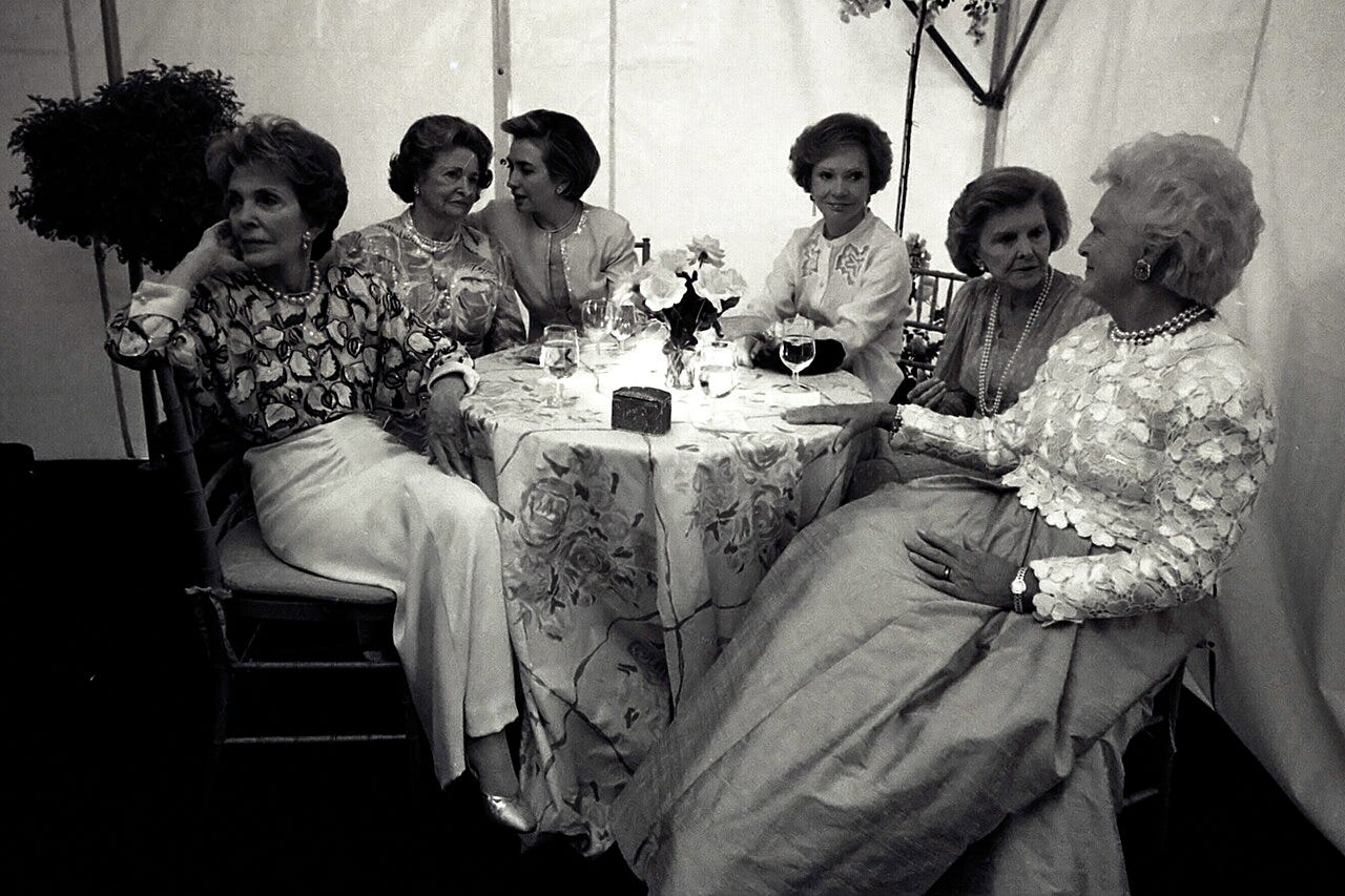 https://upload.wikimedia.org/wikipedia/commons/thumb/2/29/First-Ladies_cropped.jpg/1280px-First-Ladies_cropped.jpg