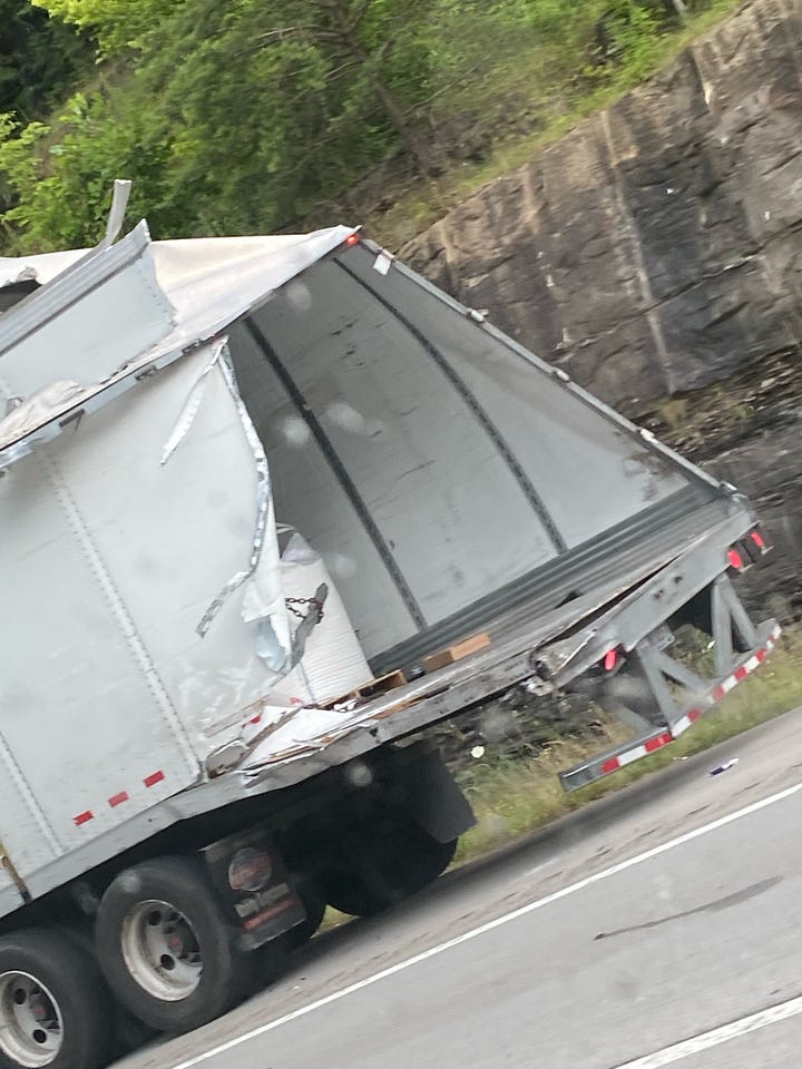 interstate wreck in Livingston Kentucky