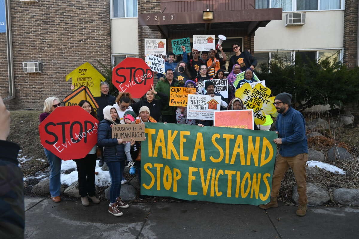 Rising Tenant-Led Movement Aims to Bring Down Corporate Landlords | Truthout Rising Tenant-Led Movement Aims to Bring Down Corporate Landlords | Truthout