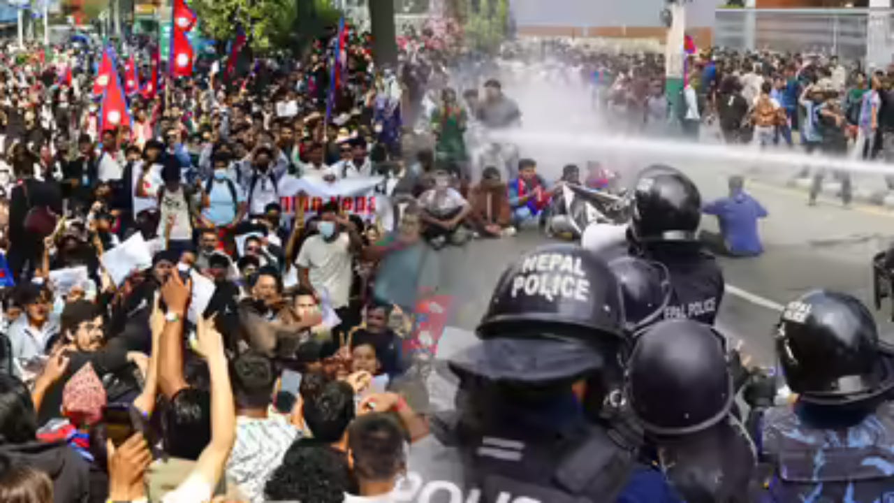 Nepal Gen-Z protests live updates: Curfew reimposed in Nepal's Bara as  fresh clashes erupt; protesters accuse police of no action - The Times of  India