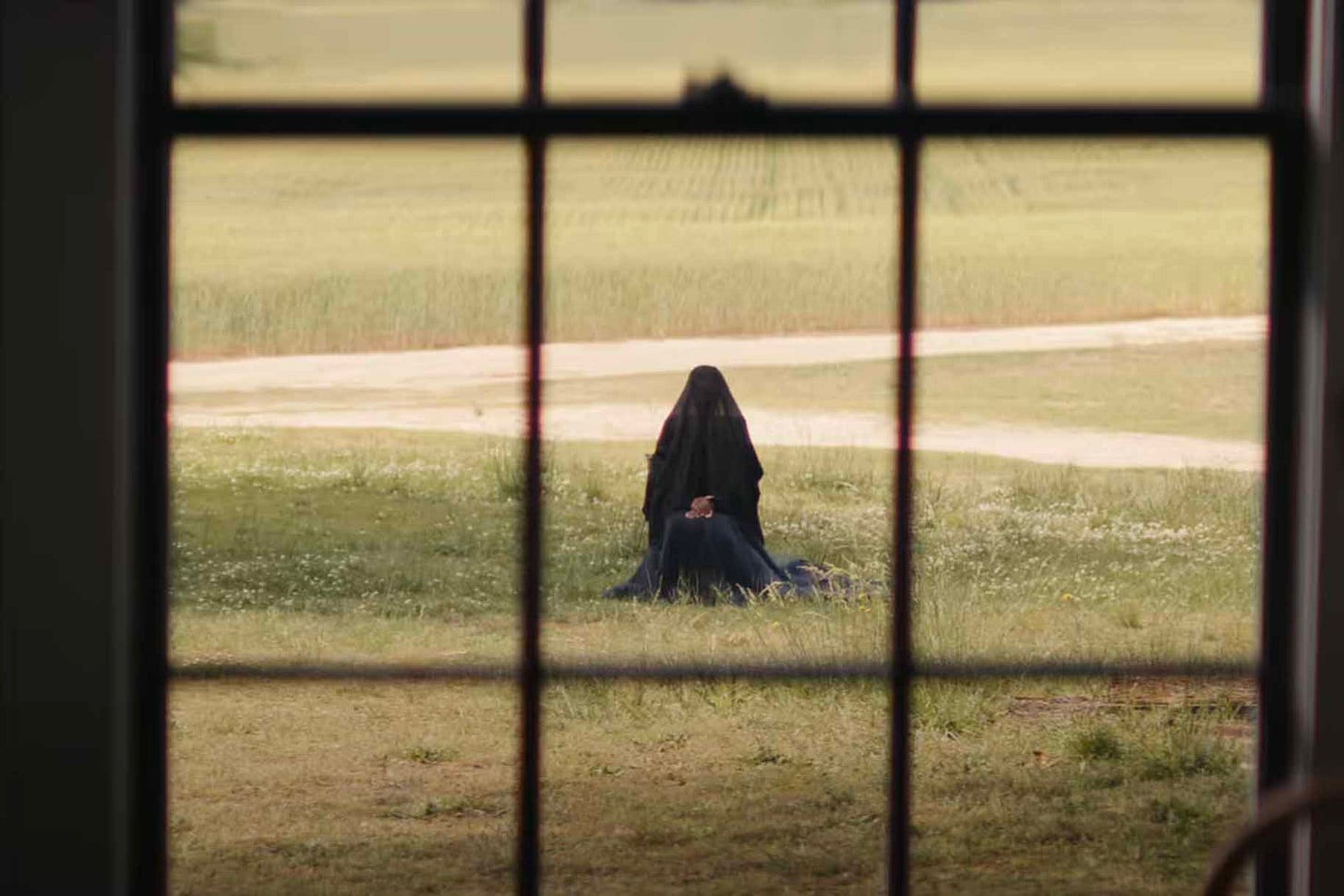 The Woman in the Yard Ending Explained