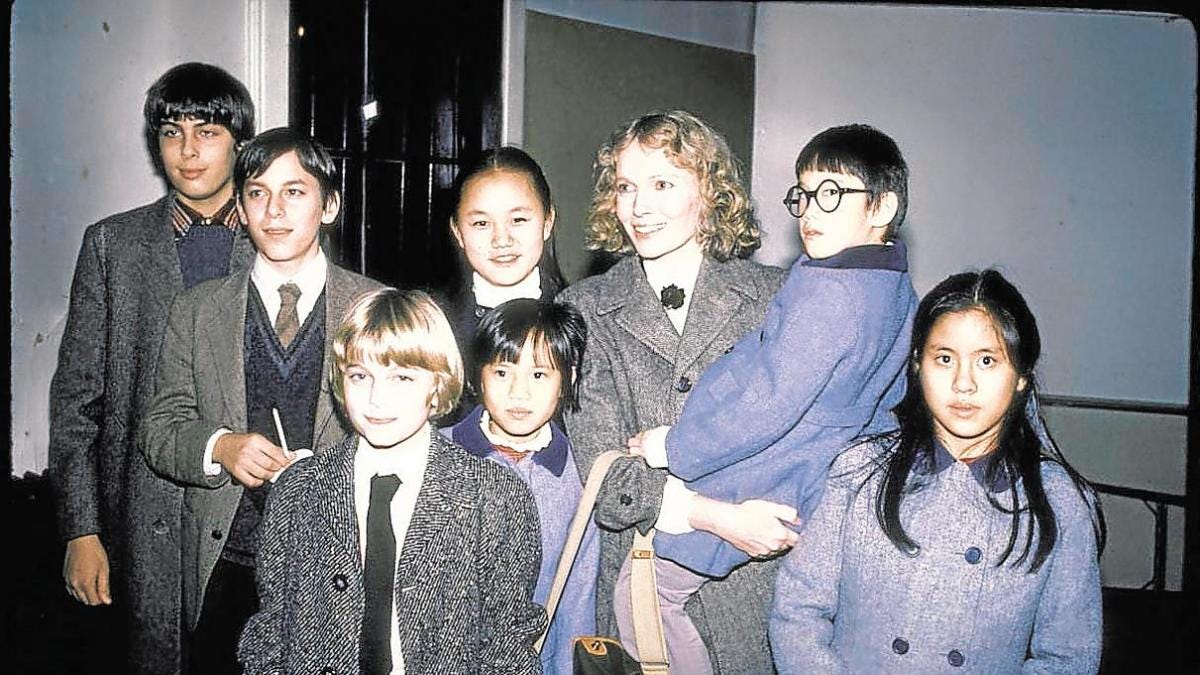 Mia Farrow se pronuncia sobre los rumores viciosos por la muerte de tres de  sus hijos