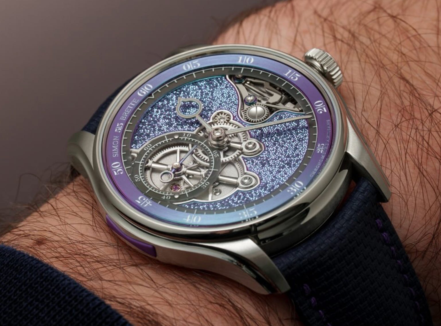 Chameleon on the Wrist: Introducing Simon Brette's Chronomètre