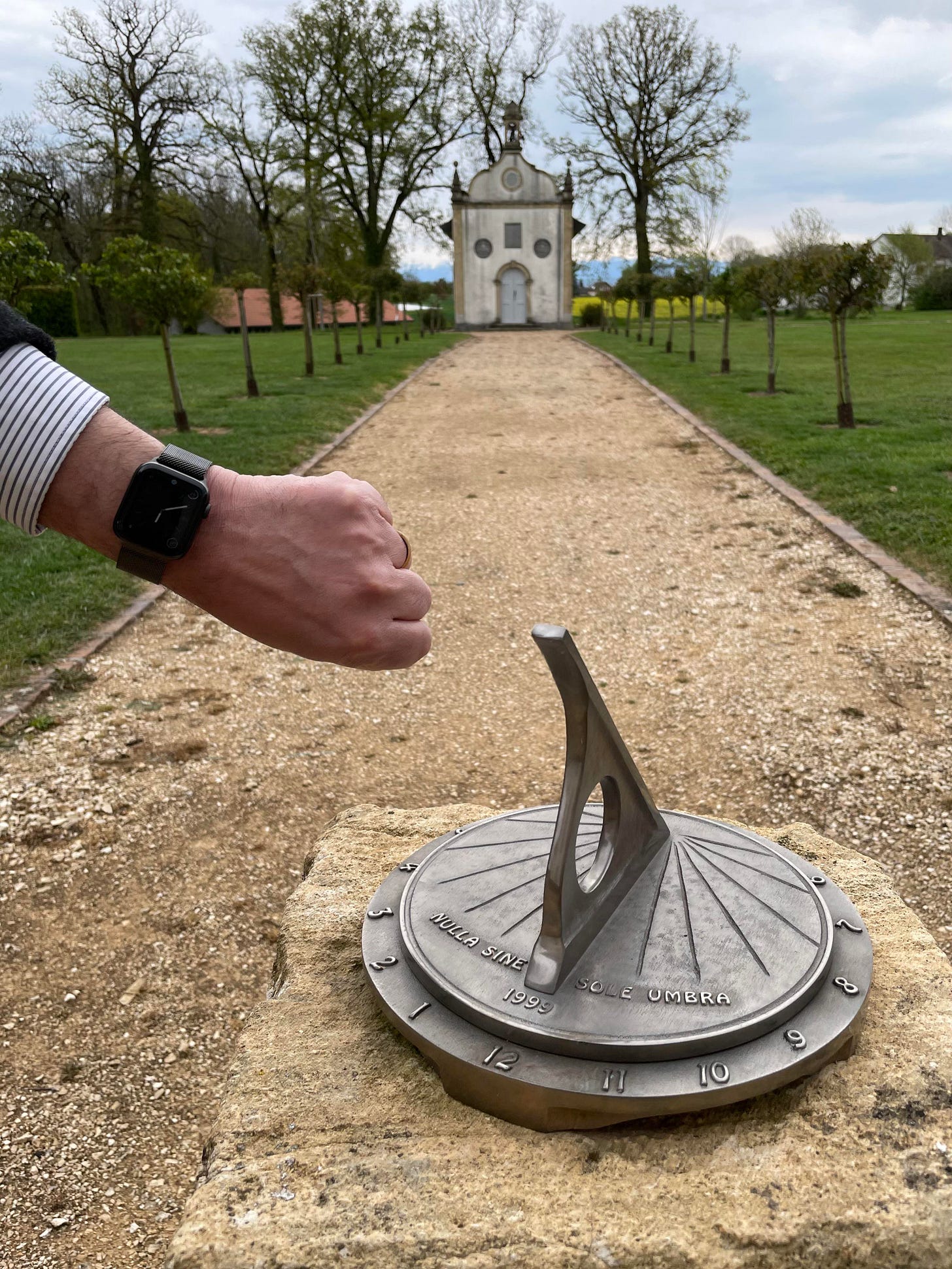 From sundial to Apple Watch. A 5000 year leap. : r/AppleWatch